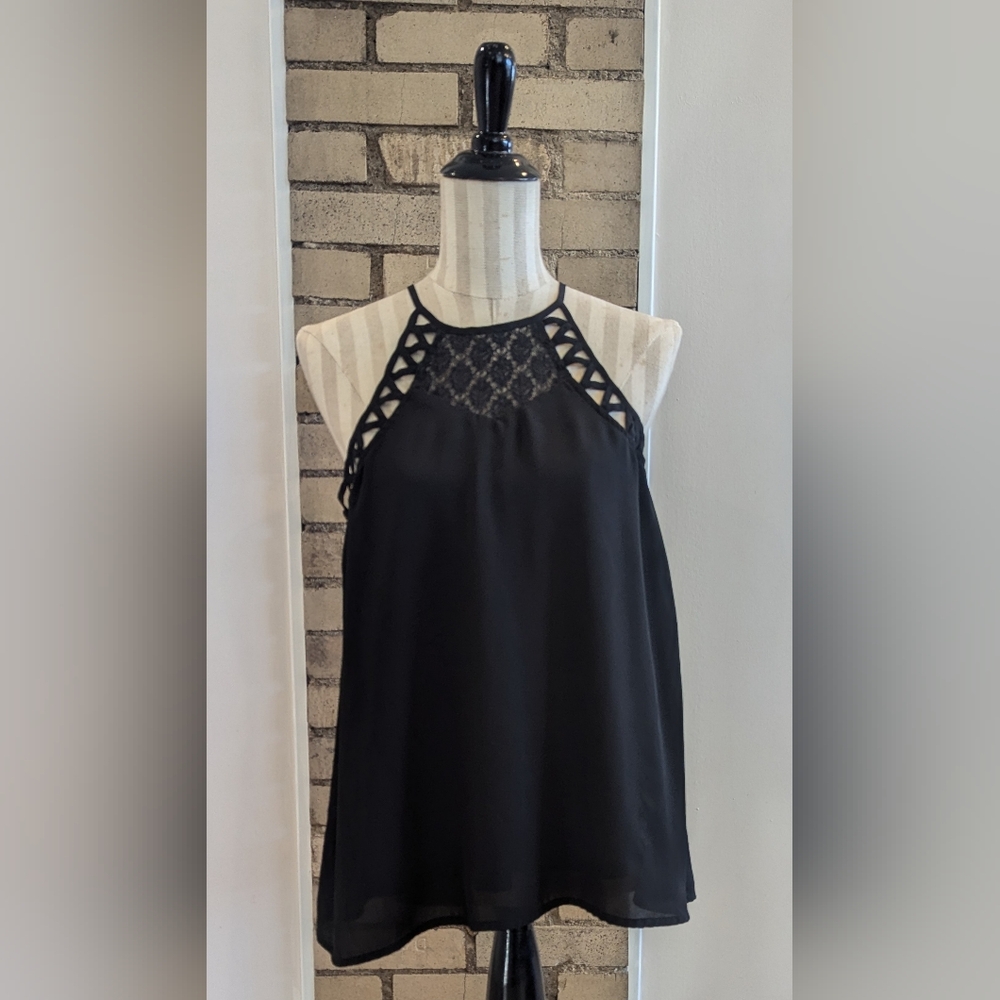 DOE & RAE Women's Medium Black Tank with Lace Detailing